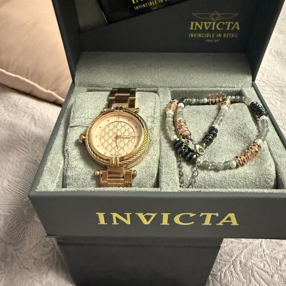 Watch bundle - Picture 3 of 3